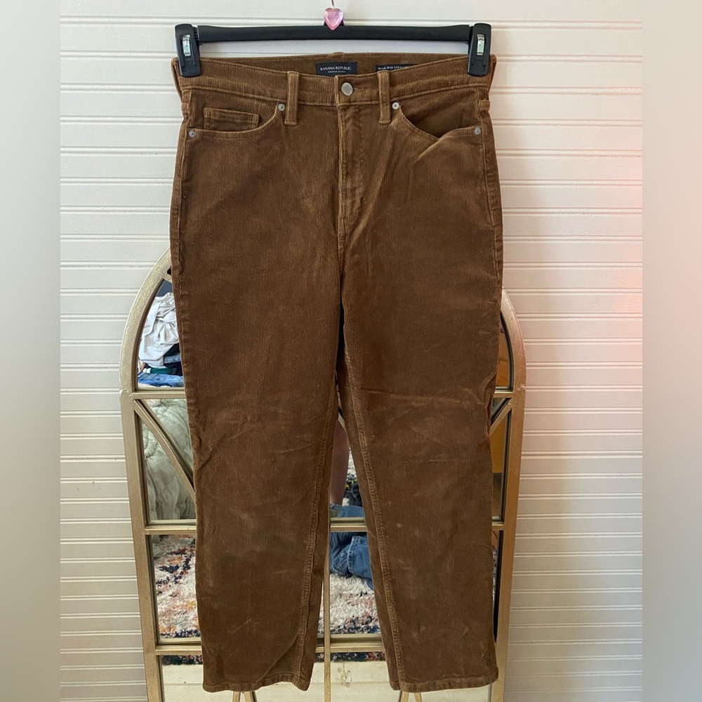 Banana Republic High Rise Straight Ankle Corduroy Pants 🤎🌰